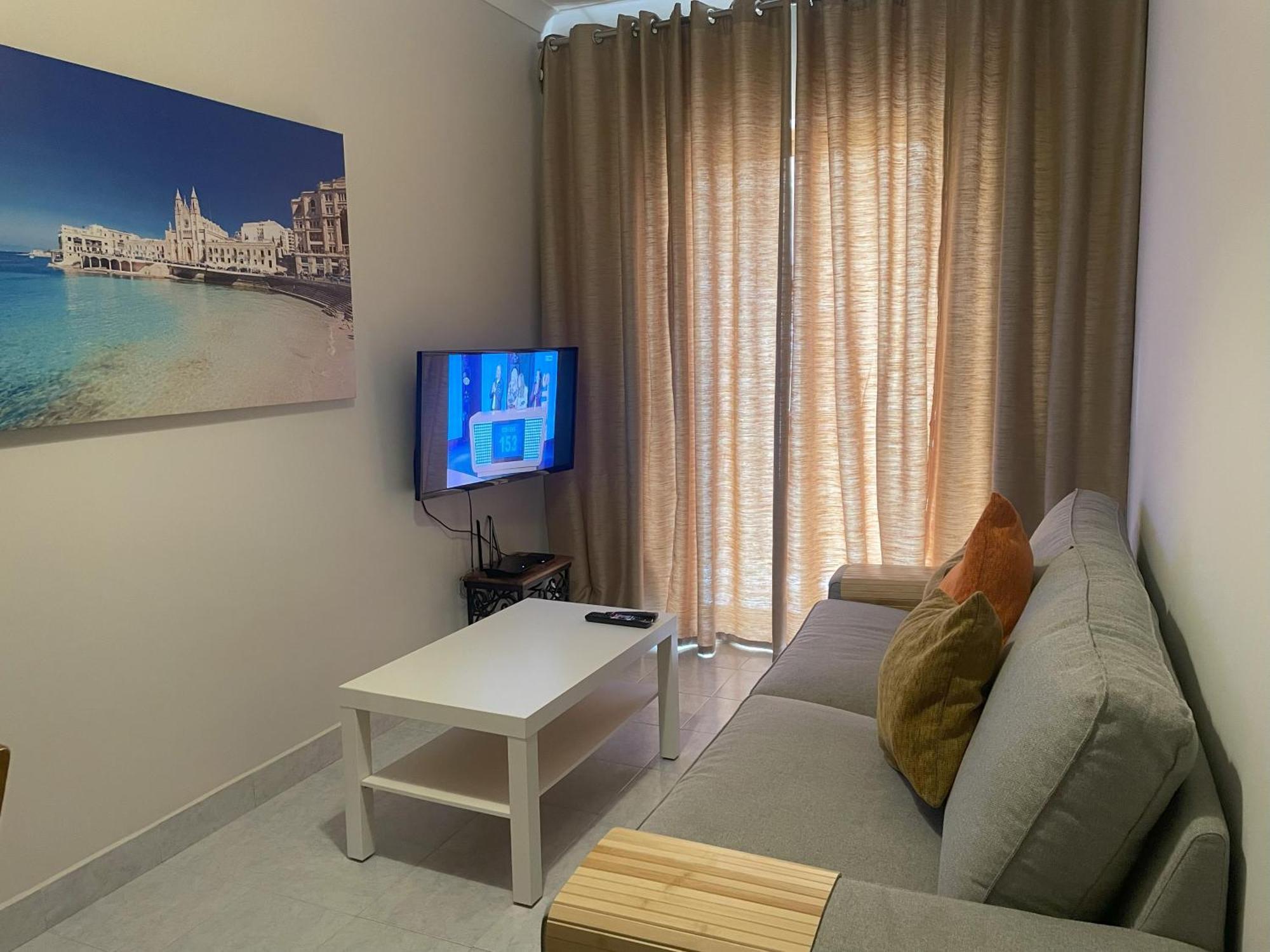 City Center Apartments Меллиеха Экстерьер фото